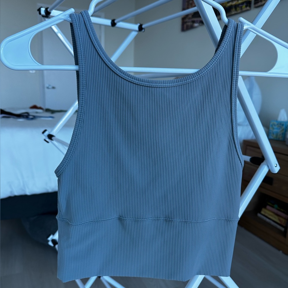 Lululemon power pivot tank
